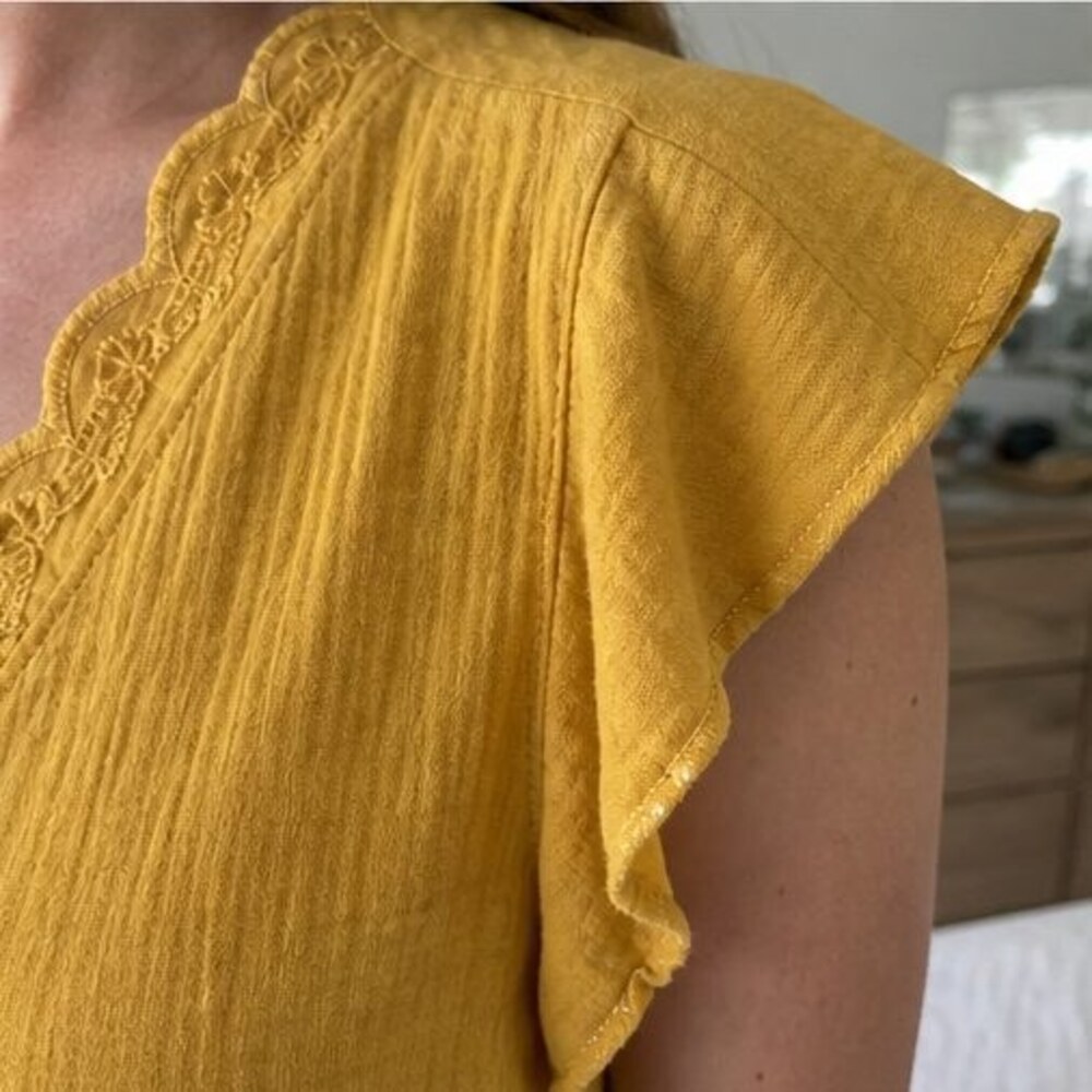 Ivory Ruffle Blouse - Picture 5 of 6